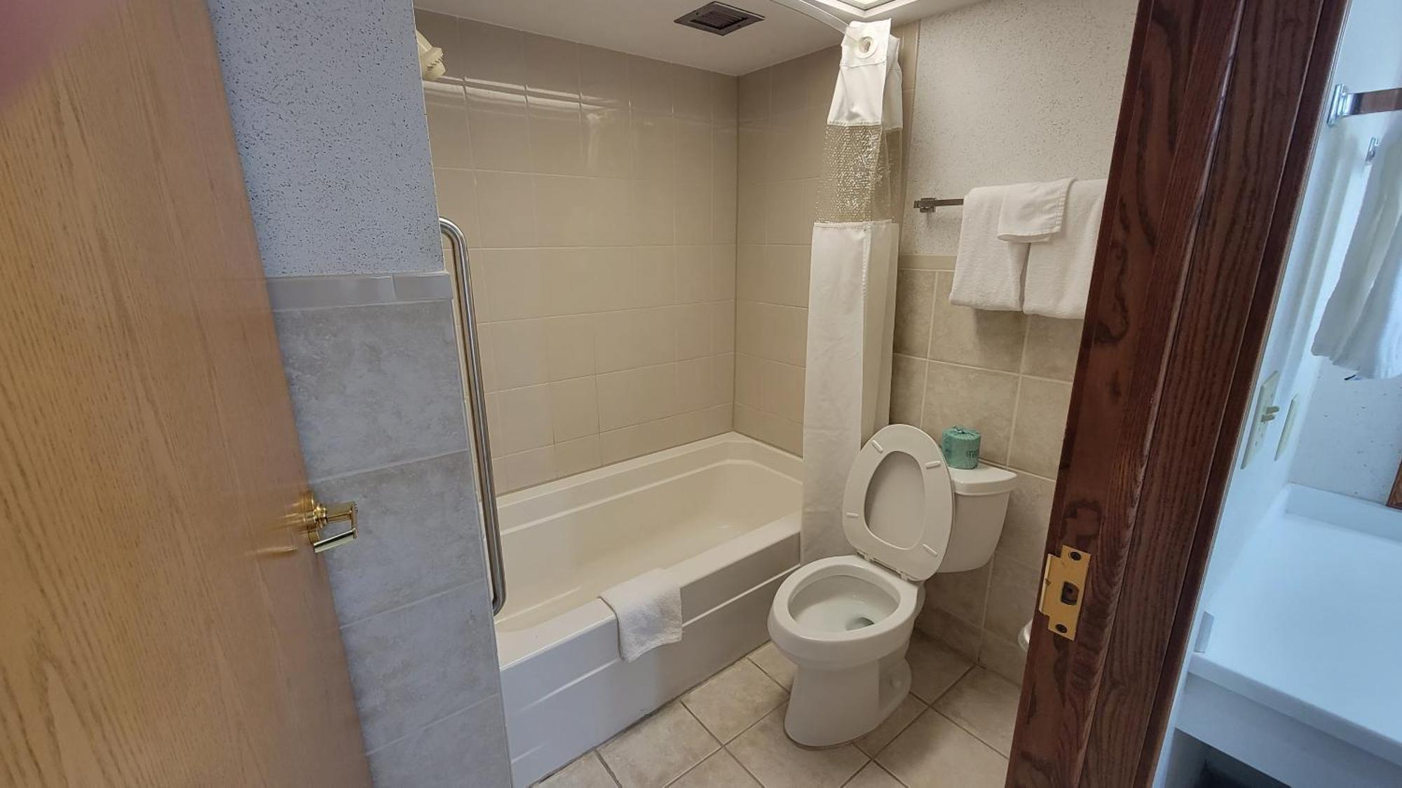Hotel Ramada By Wyndham &